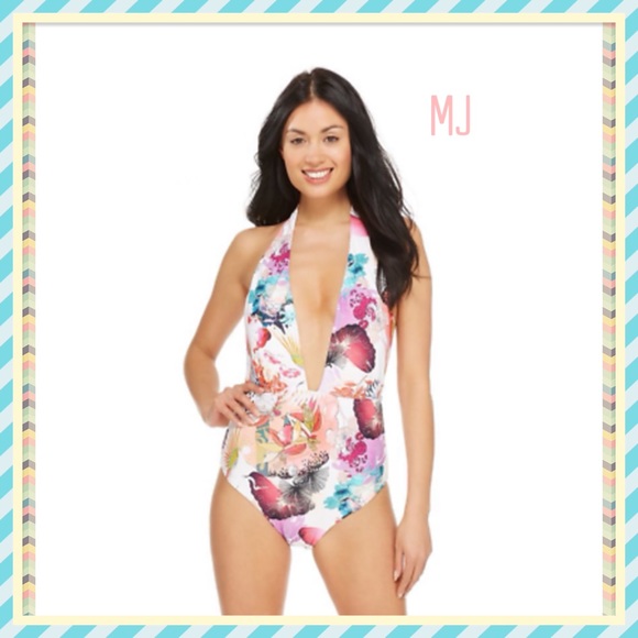 🎀New Swimsuit🎀 - Picture 1 of 4